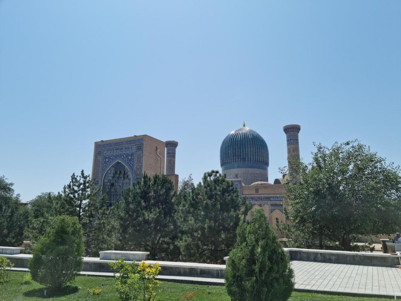 Samarkand Imron Hotel Buitenkant foto