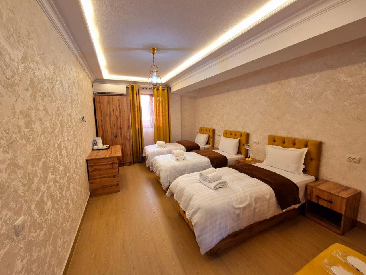 Samarkand Imron Hotel Buitenkant foto