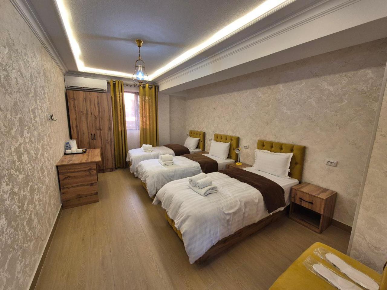 Samarkand Imron Hotel Buitenkant foto