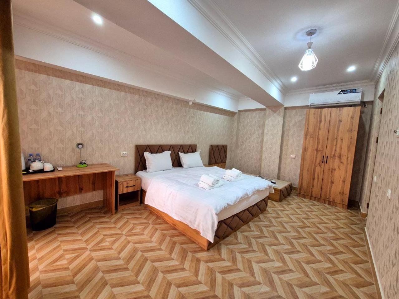 Samarkand Imron Hotel Buitenkant foto