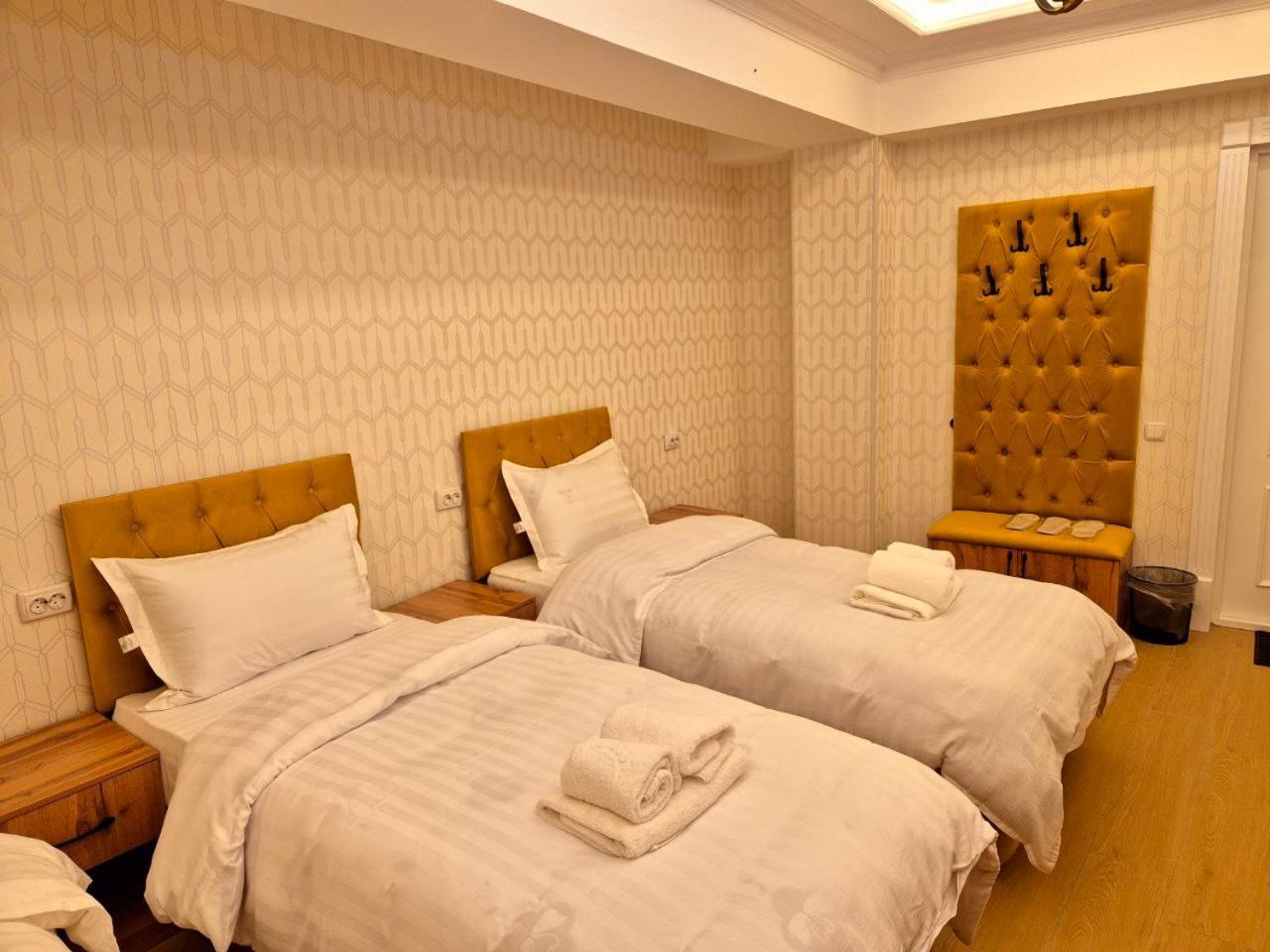 Samarkand Imron Hotel Buitenkant foto