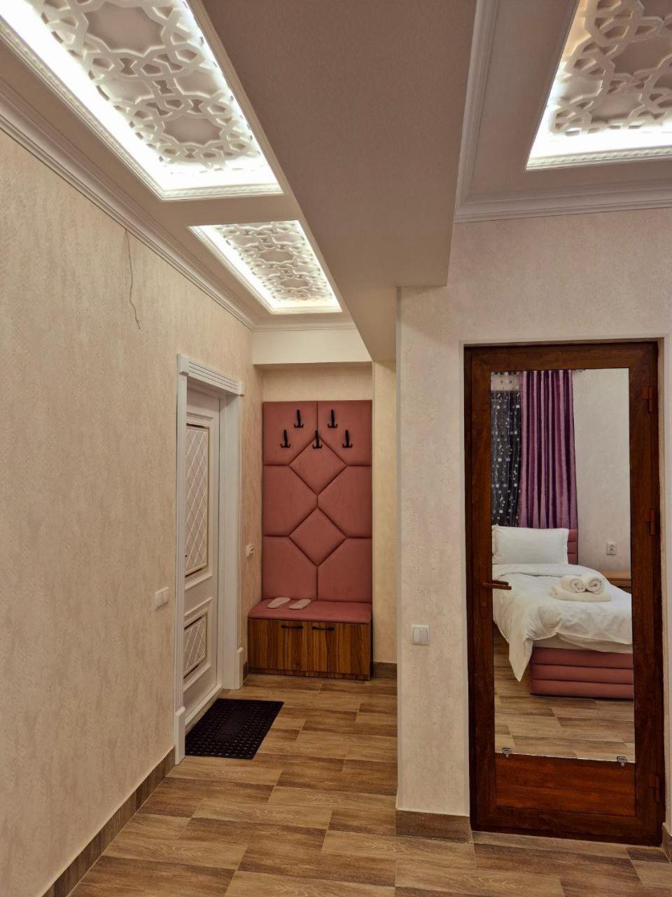 Samarkand Imron Hotel Buitenkant foto