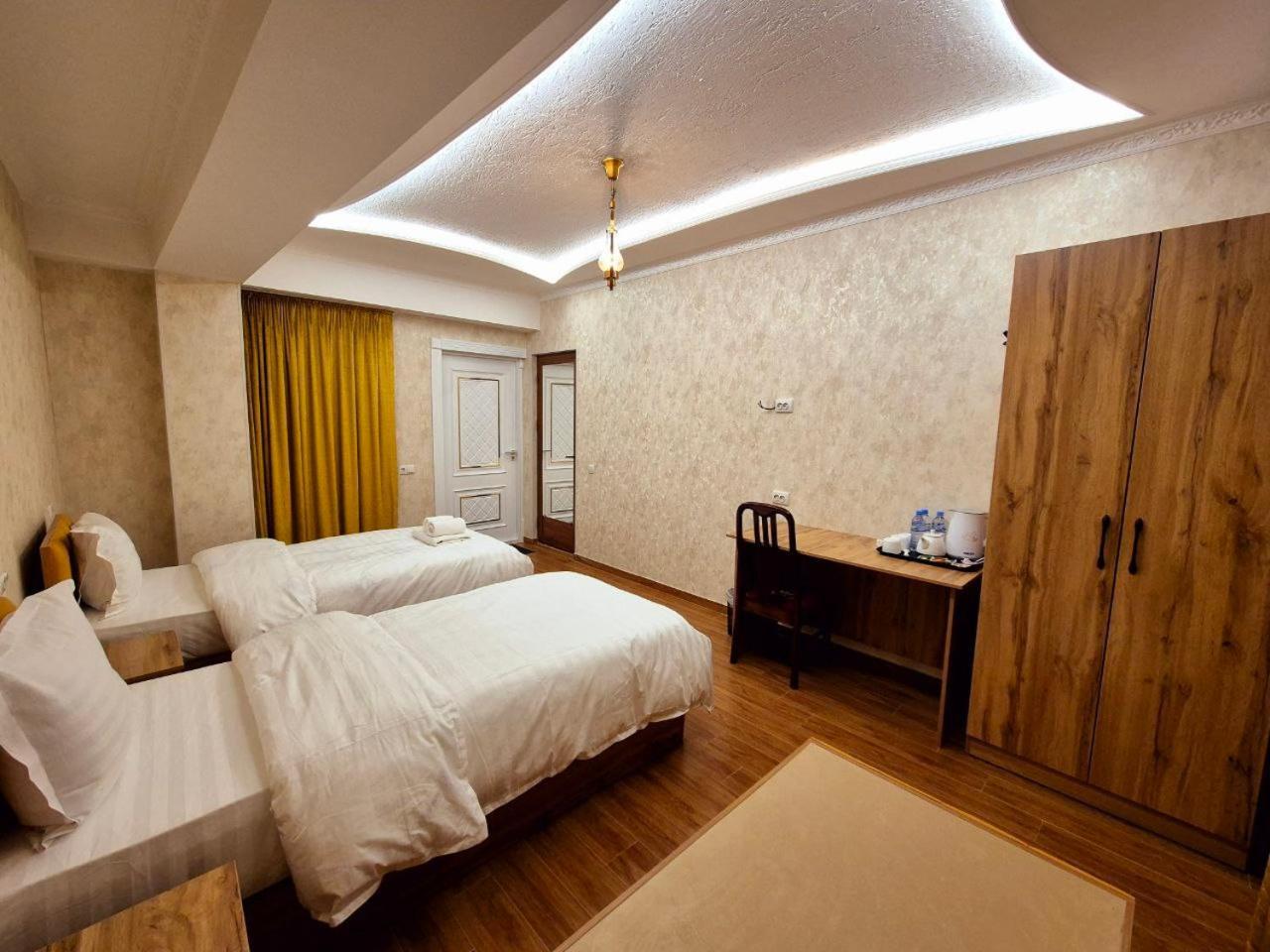 Samarkand Imron Hotel Buitenkant foto