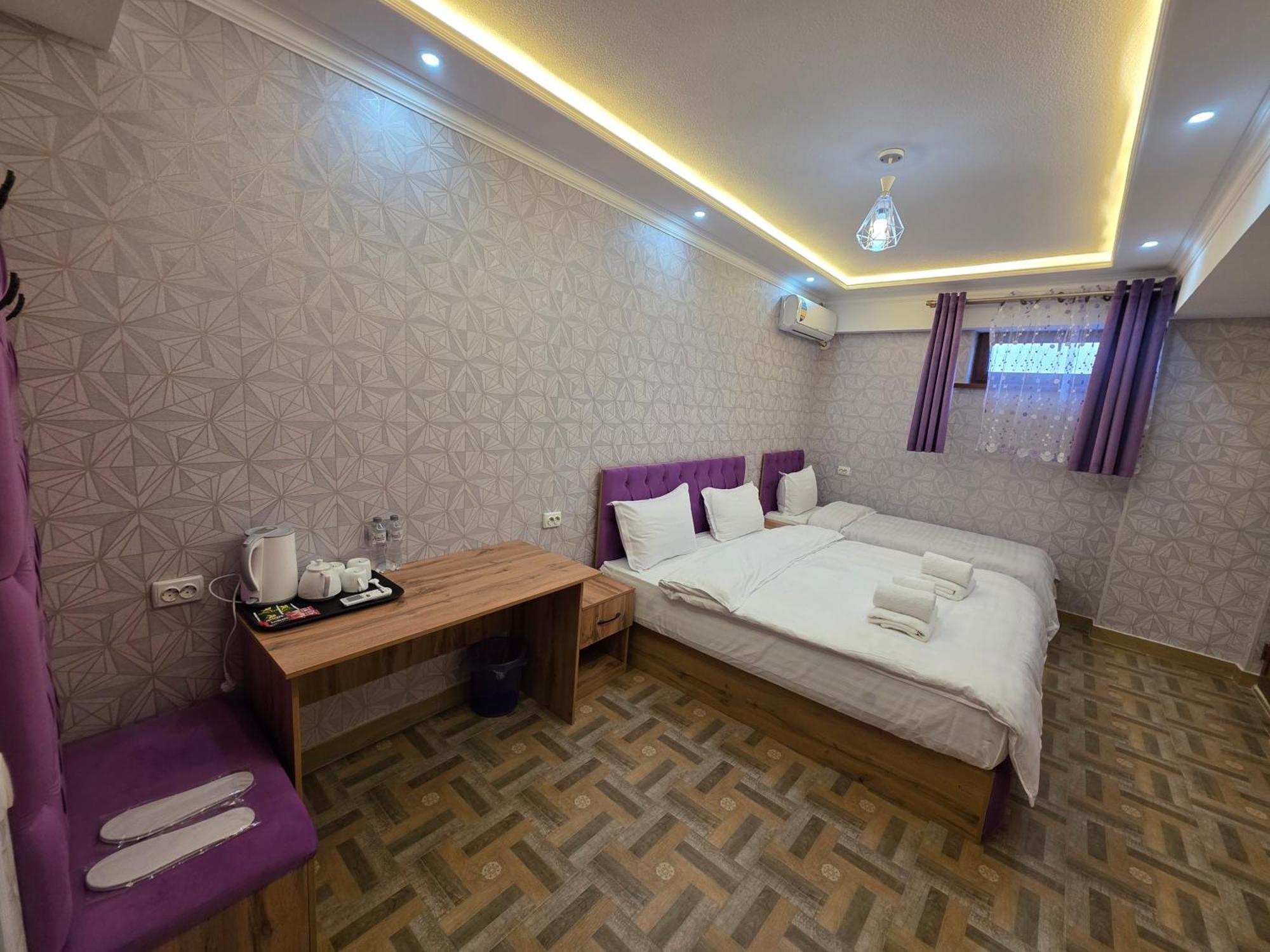 Samarkand Imron Hotel Buitenkant foto
